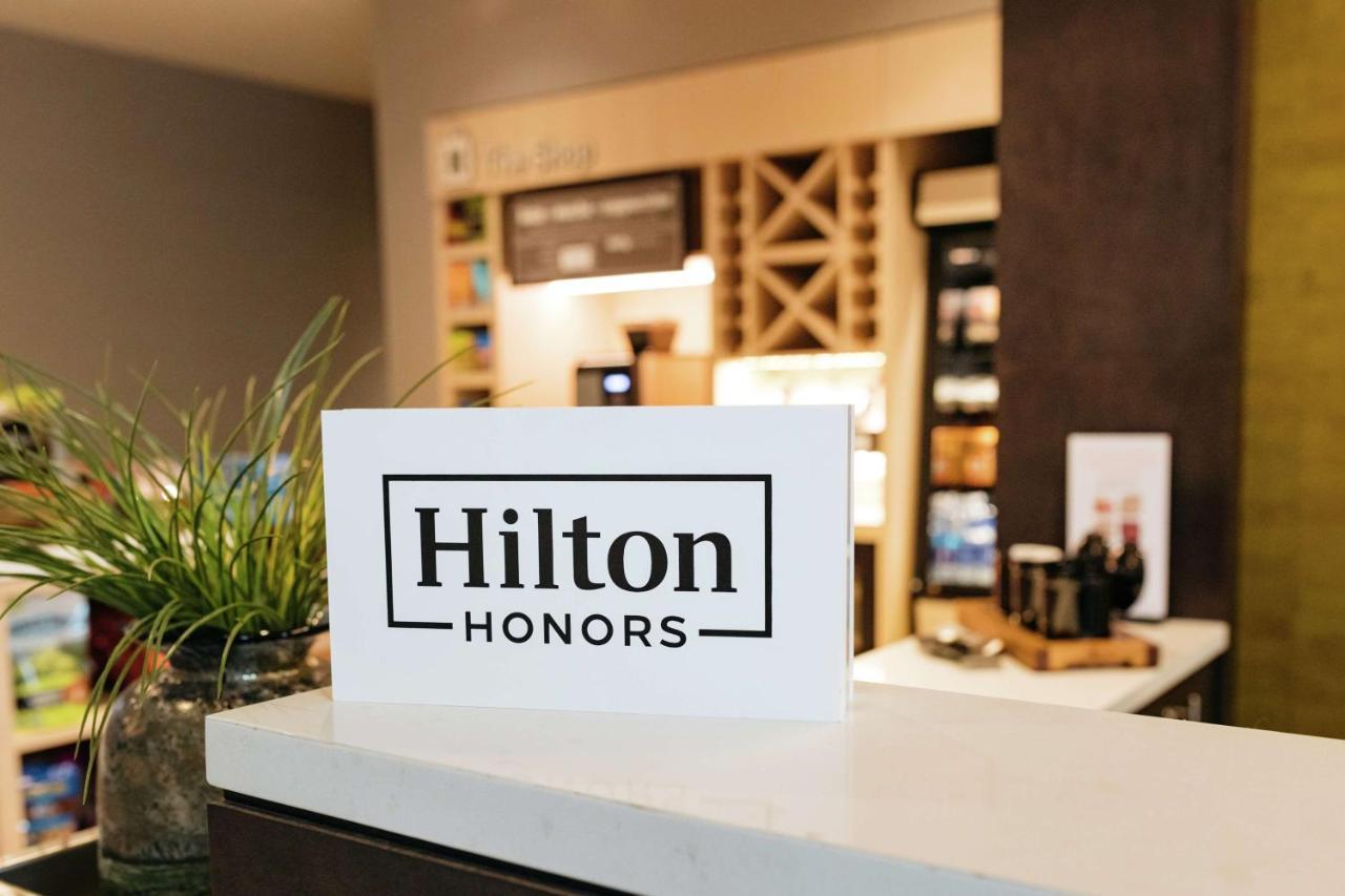 Hilton Garden Madison Hotel Sun Prairie