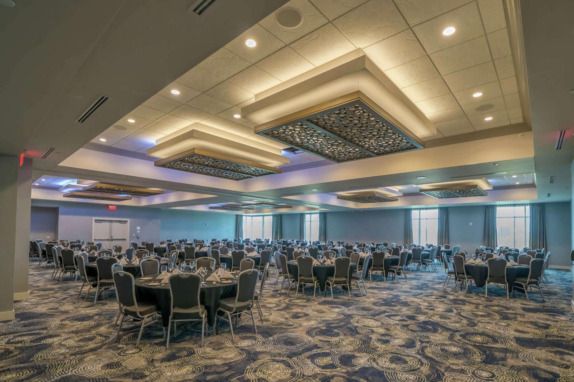 Hilton Garden Madison Hotel Sun Prairie