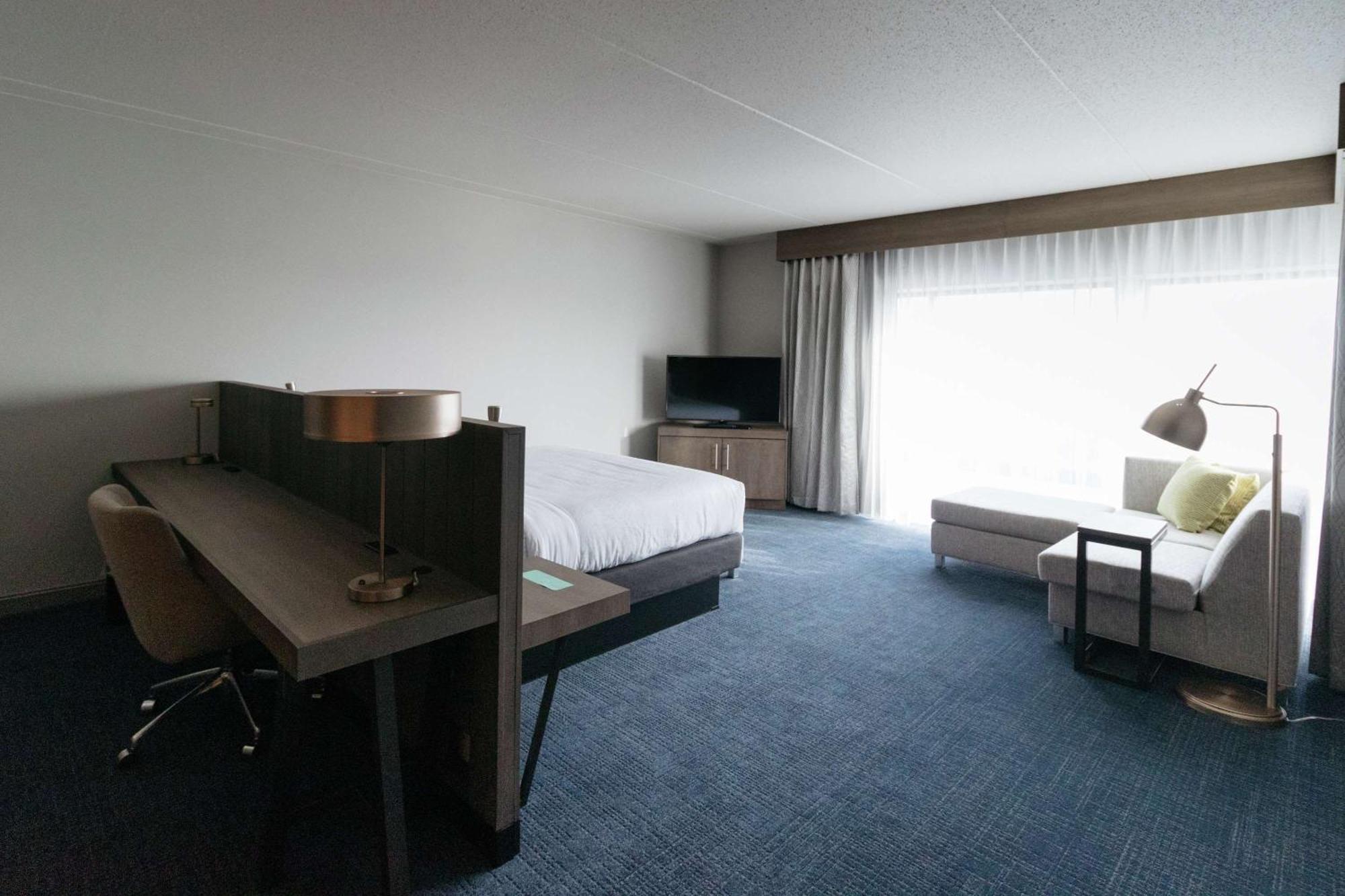 Hilton Garden Madison Hotel 3*